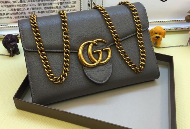 為什么你的GUCCI包包用不到三年就扔了？是你的保養(yǎng)方法不對(duì)！