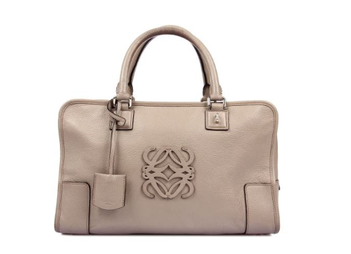 Loewe包包邊油脫落，去哪維修比較好？