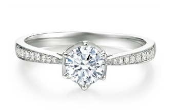 戒指鉆石掉了 戒指鉆石掉了