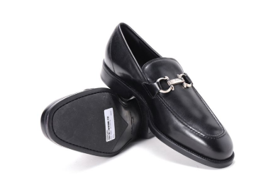 菲拉格慕鞋子開膠了 菲拉格慕鞋子開膠了