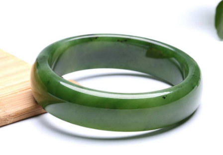 和田玉手鐲斷了 和田玉手鐲斷了