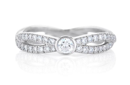 De Beers戒指修復(fù) De Beers戒指修復(fù)