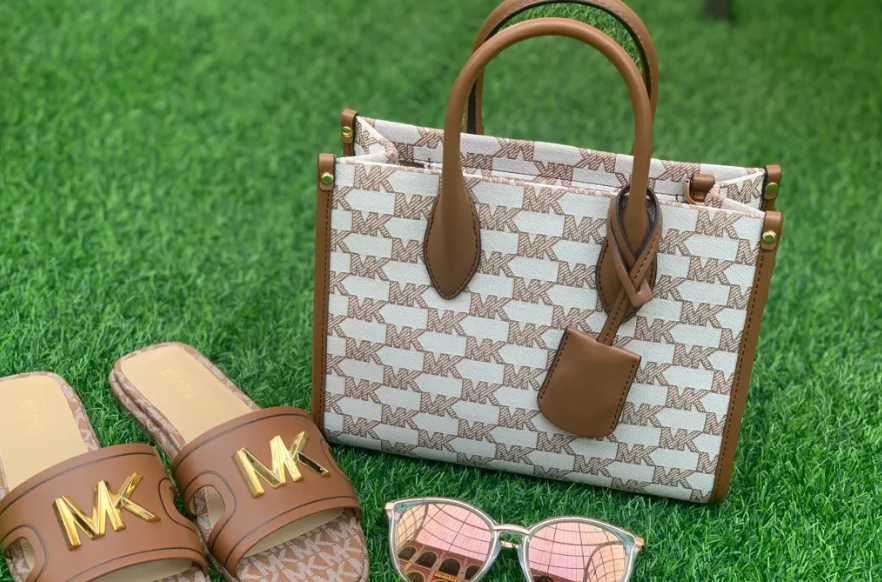 Mk包包維修怎么收費 Mk包包維修怎么收費