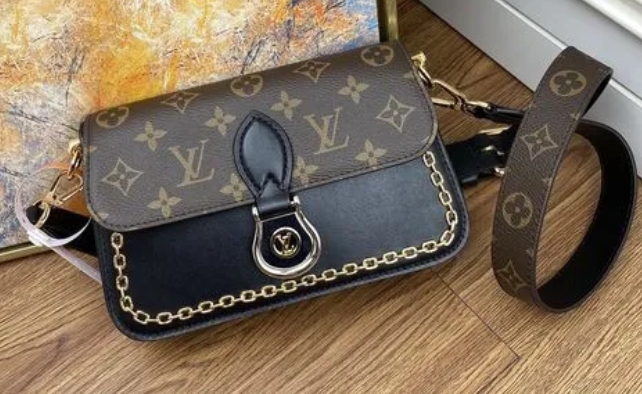 Lv包包輕微劃痕修復(fù)多少錢
