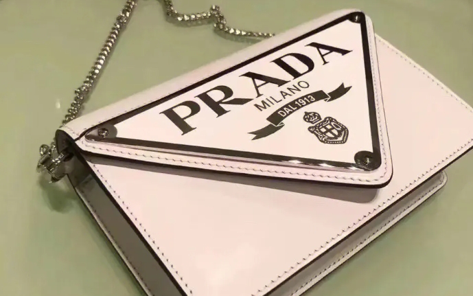 prada包包鎖壞了如何維修