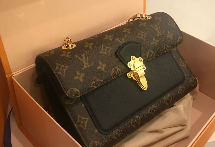 Lv破損包包修復(fù)要多少錢？