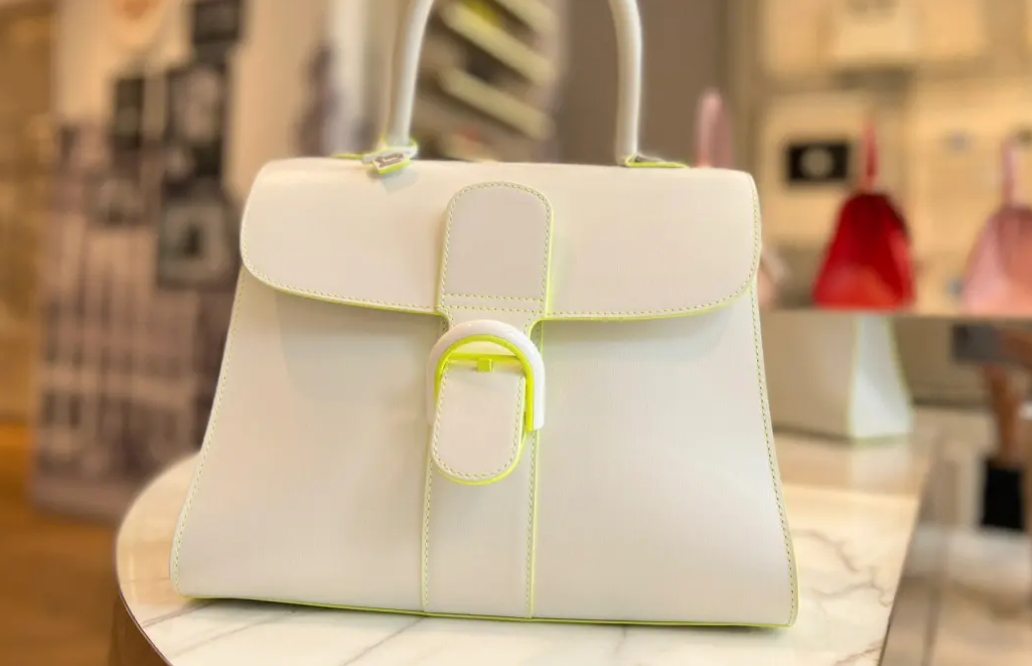 德爾沃包包修復(fù)多少錢一個(gè)