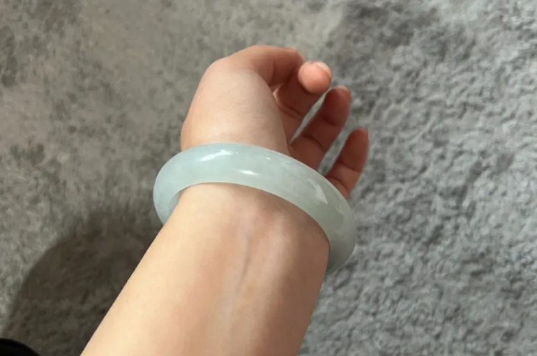 玉鐲保養(yǎng)的最佳方法
