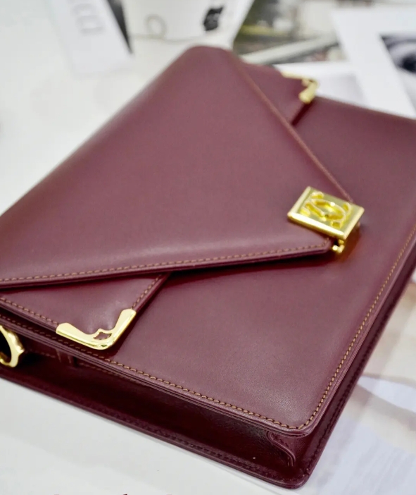 包包內(nèi)外清潔保養(yǎng)（包包內(nèi)部清洗）