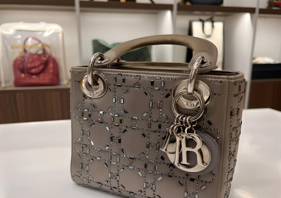 迪奧五金磨損怎么修復(fù) 迪奧五金磨損怎么修復(fù)