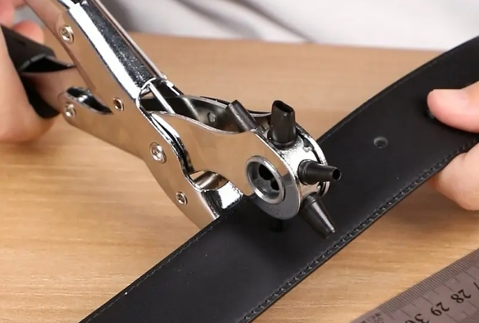 皮帶打孔器怎么用打孔器使用方法 皮帶打孔器怎么用打孔器使用方法