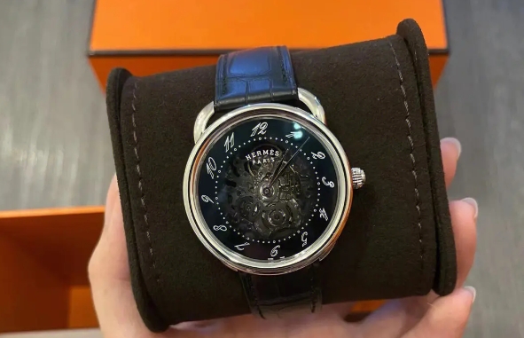 愛馬仕(Hermes)手表多久更換一次電池？更換電池需要多少錢？