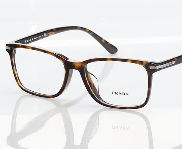 Prada眼鏡維修價格多少？如何找到可信賴的Prada眼鏡維修中心？