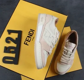 芬迪fendi麂皮絨鞋子清洗護(hù)理養(yǎng)護(hù)保養(yǎng) 芬迪fendi麂皮絨鞋子清洗護(hù)理養(yǎng)護(hù)保養(yǎng)