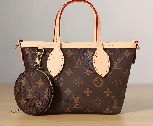 LV 包包的邊角磨損，維修大概需要多少錢(qián)？