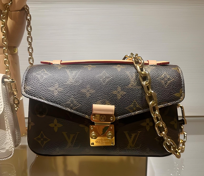 lv包包維修大約多少錢？lv包包維修保養(yǎng)店！