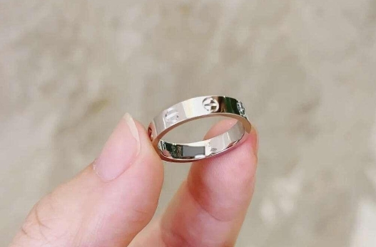 卡地亞戒指改小時如何選擇合適的尺寸？要去哪里改?。? width=