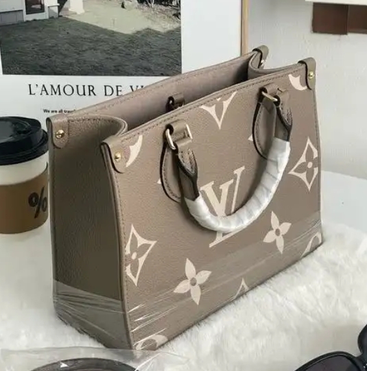 皮具破損怎么修復(fù)？皮具皮衣磨損修復(fù)多少錢？