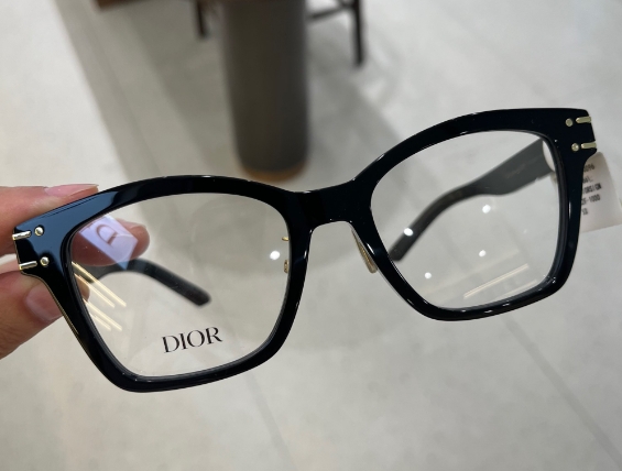dior眼鏡壞了哪里維修？一般多少錢？