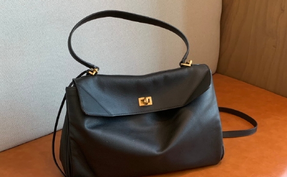 如何修復(fù)皮具上的色差？皮革護(hù)理與修復(fù)全攻略！