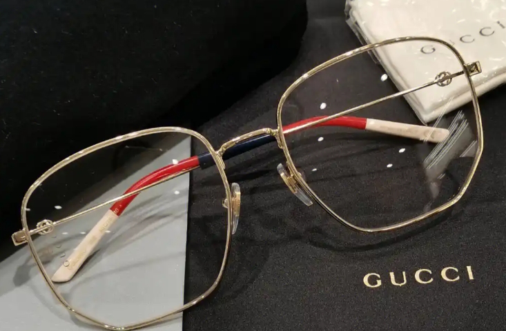 古馳眼鏡腿斷裂還能修嗎？修復(fù)價格和流程全告訴你！