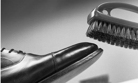?錯(cuò)誤的皮革護(hù)理讓你皮革皮具像一塊老抹布！